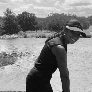 Meet your Posher, Carla